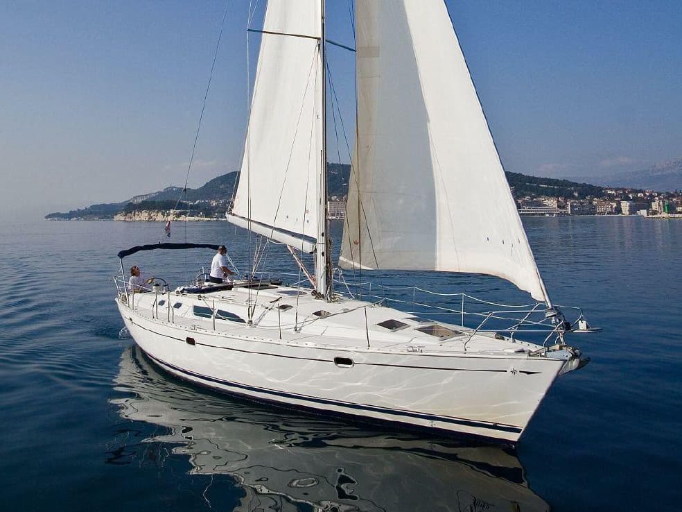 Sun Odyssey 45.2 - photo