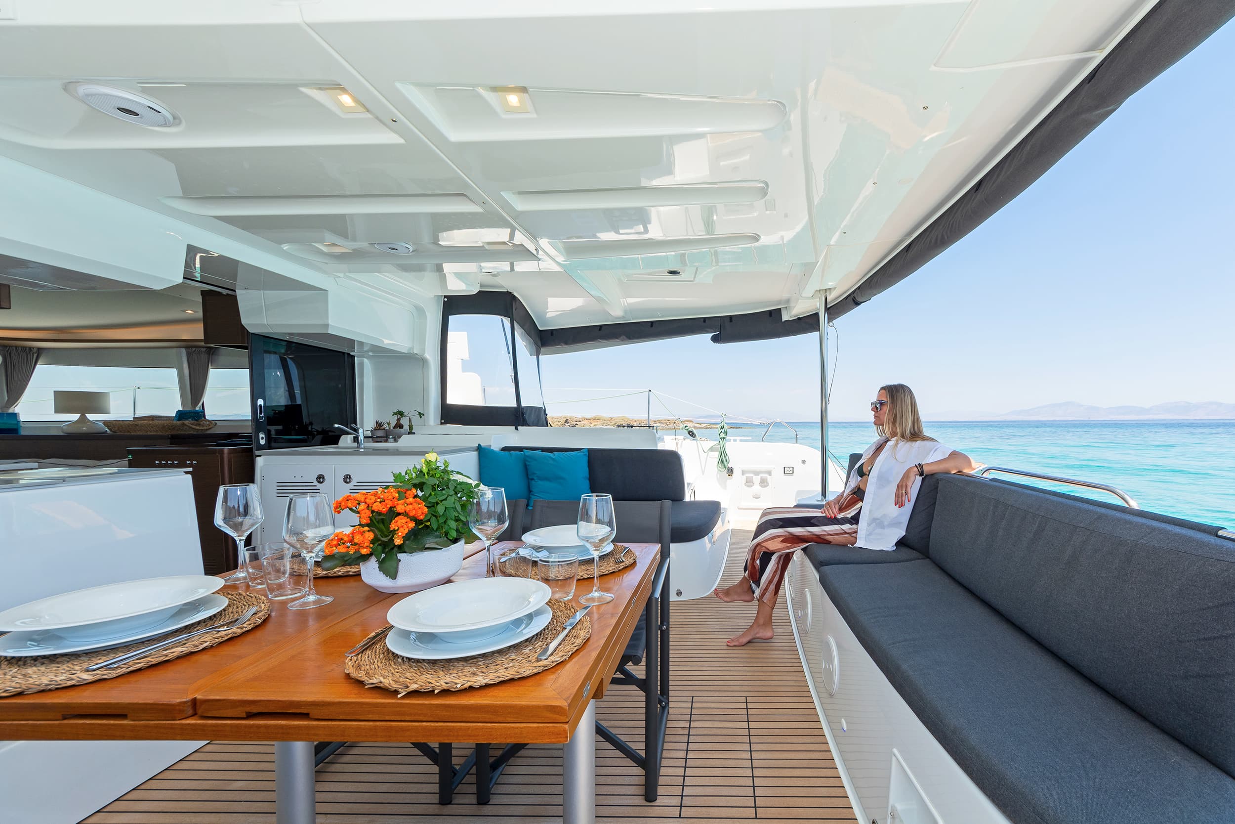 Lagoon 46  - photo 8