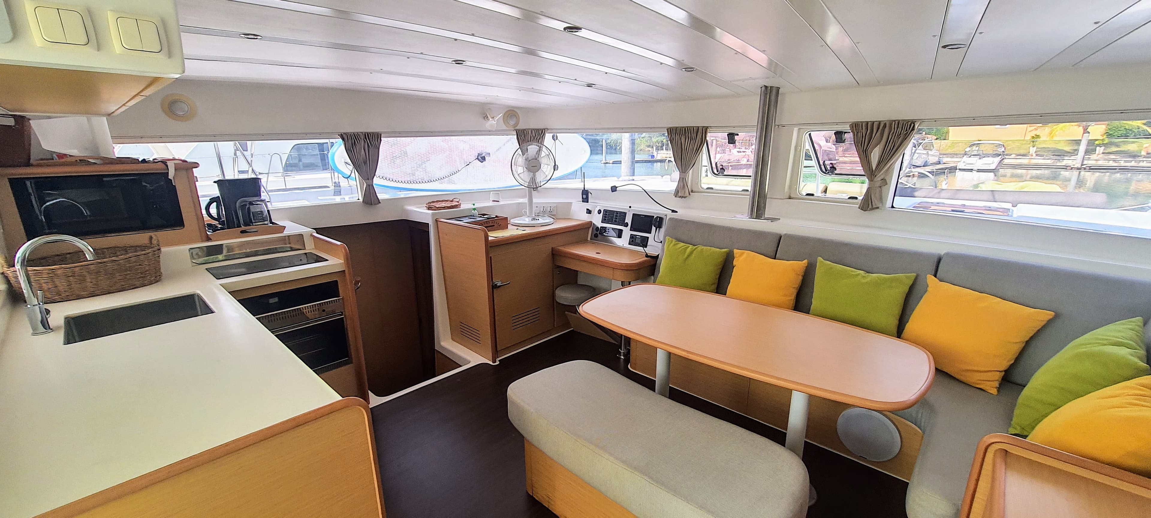 Lagoon 420 - photo 6