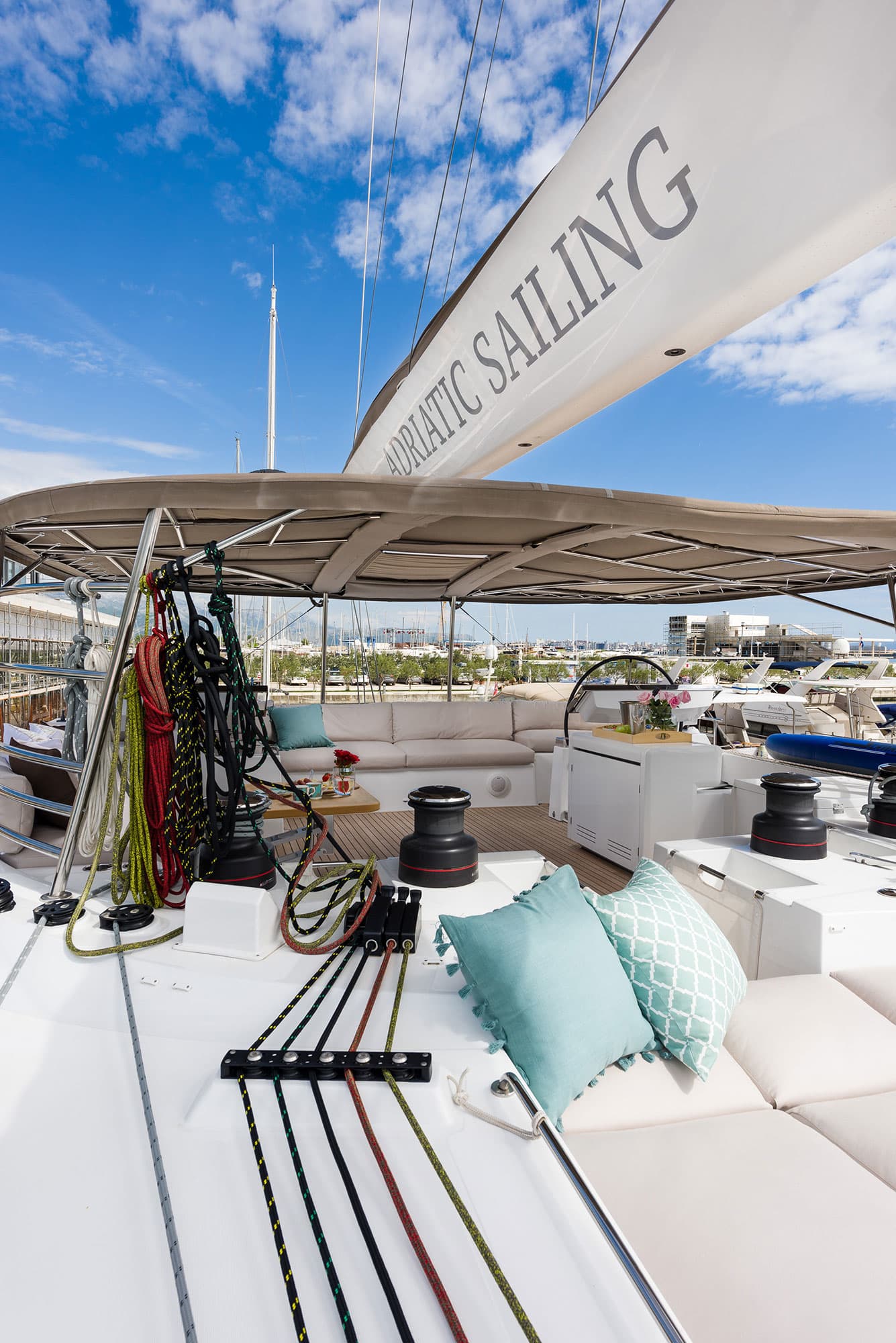 Lagoon 620 - photo 48