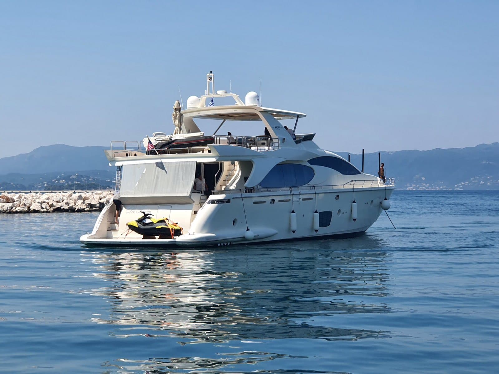Azimut 85F - photo 16