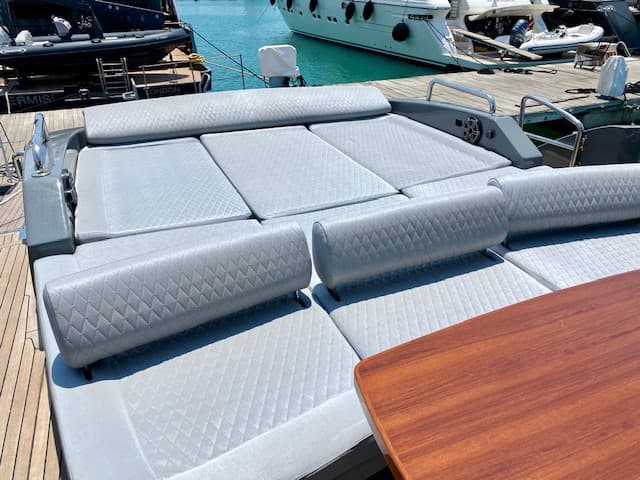 Azimut 86 - photo 17