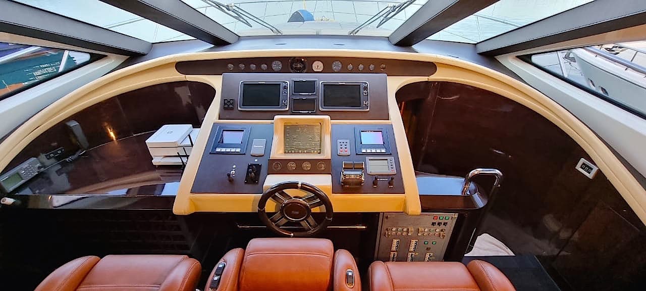 Azimut 86 - photo 33