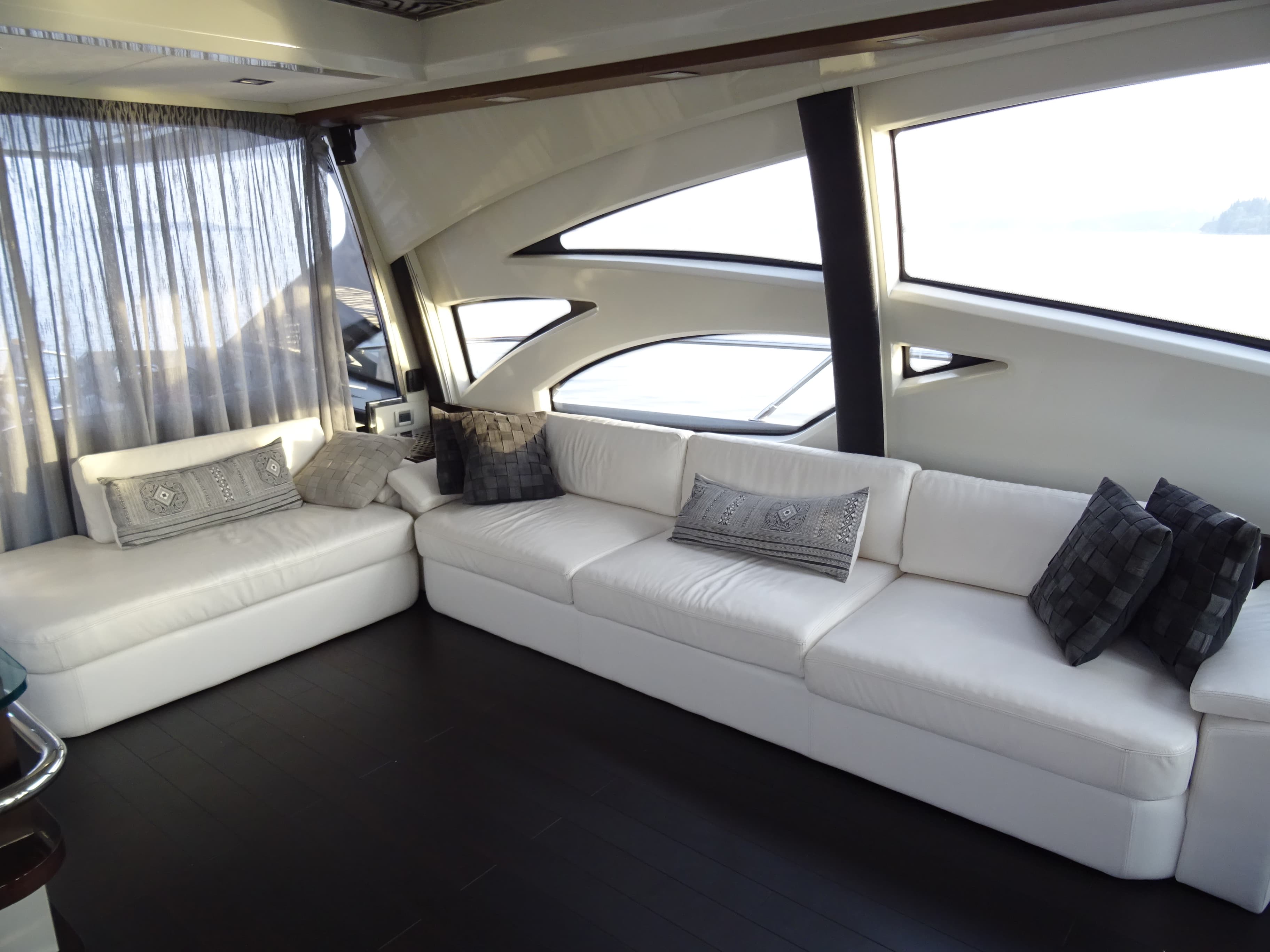 Azimut 86 - photo 24