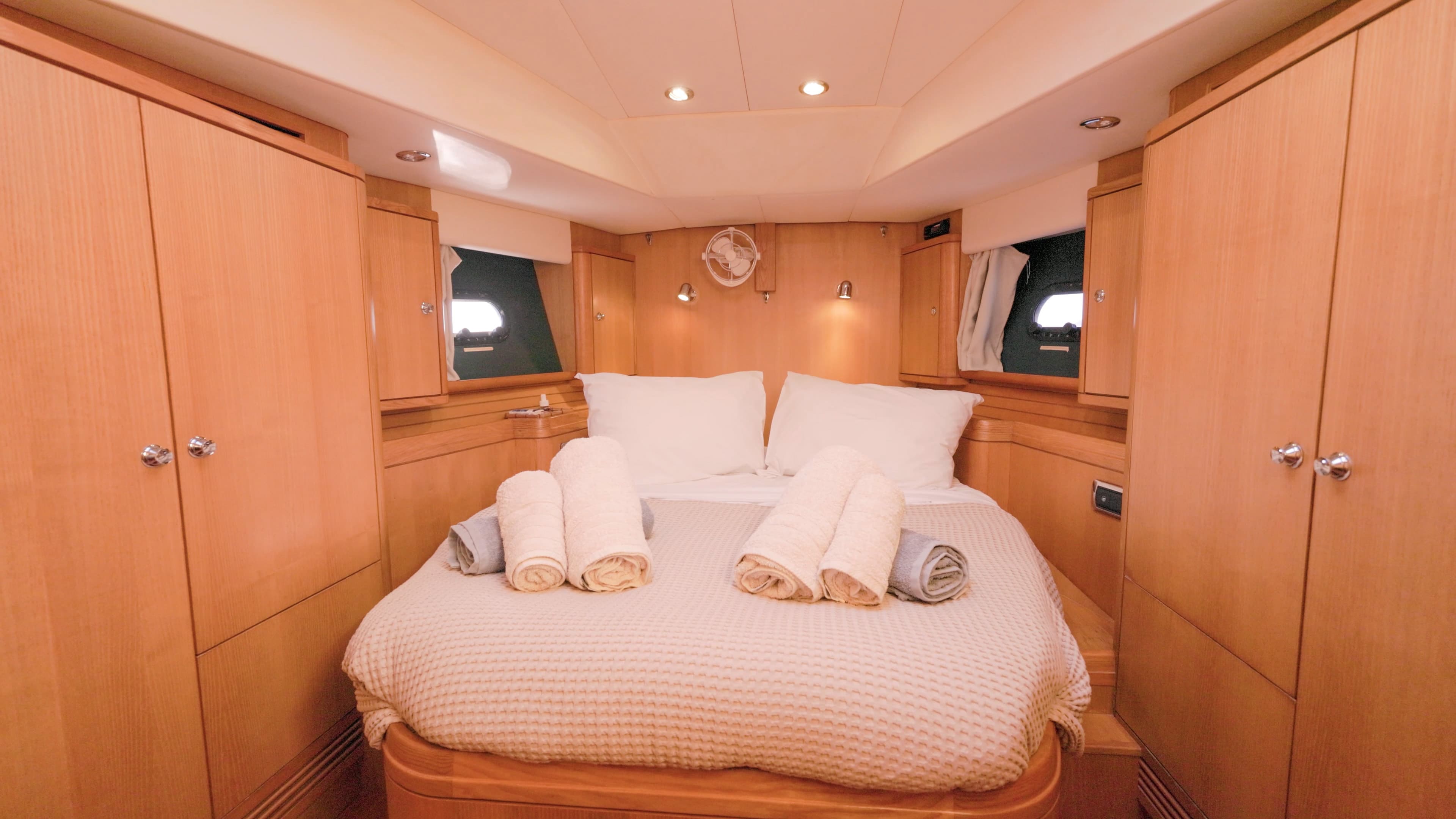 Sail boat - photo 26