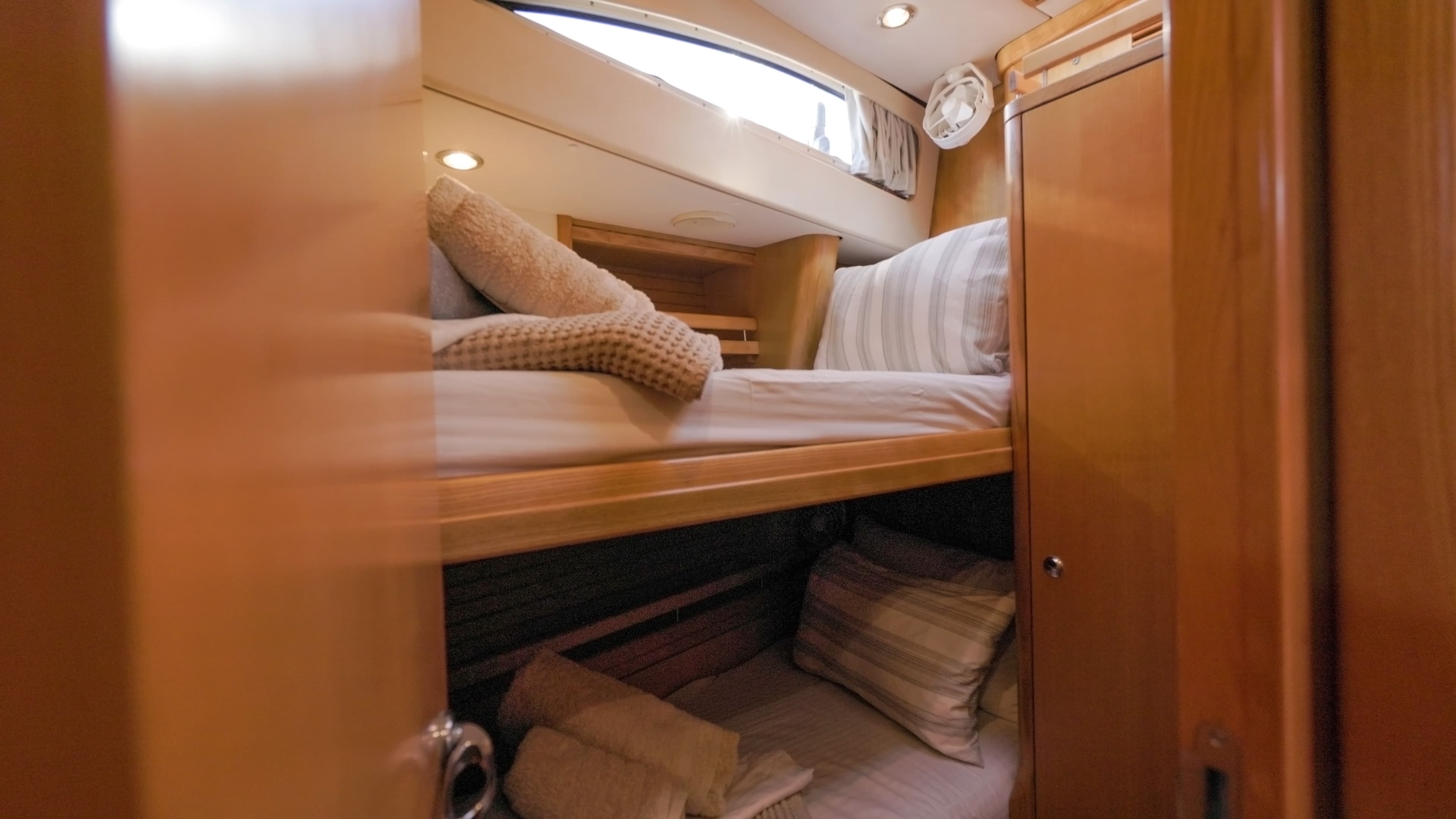 Sail boat - photo 31