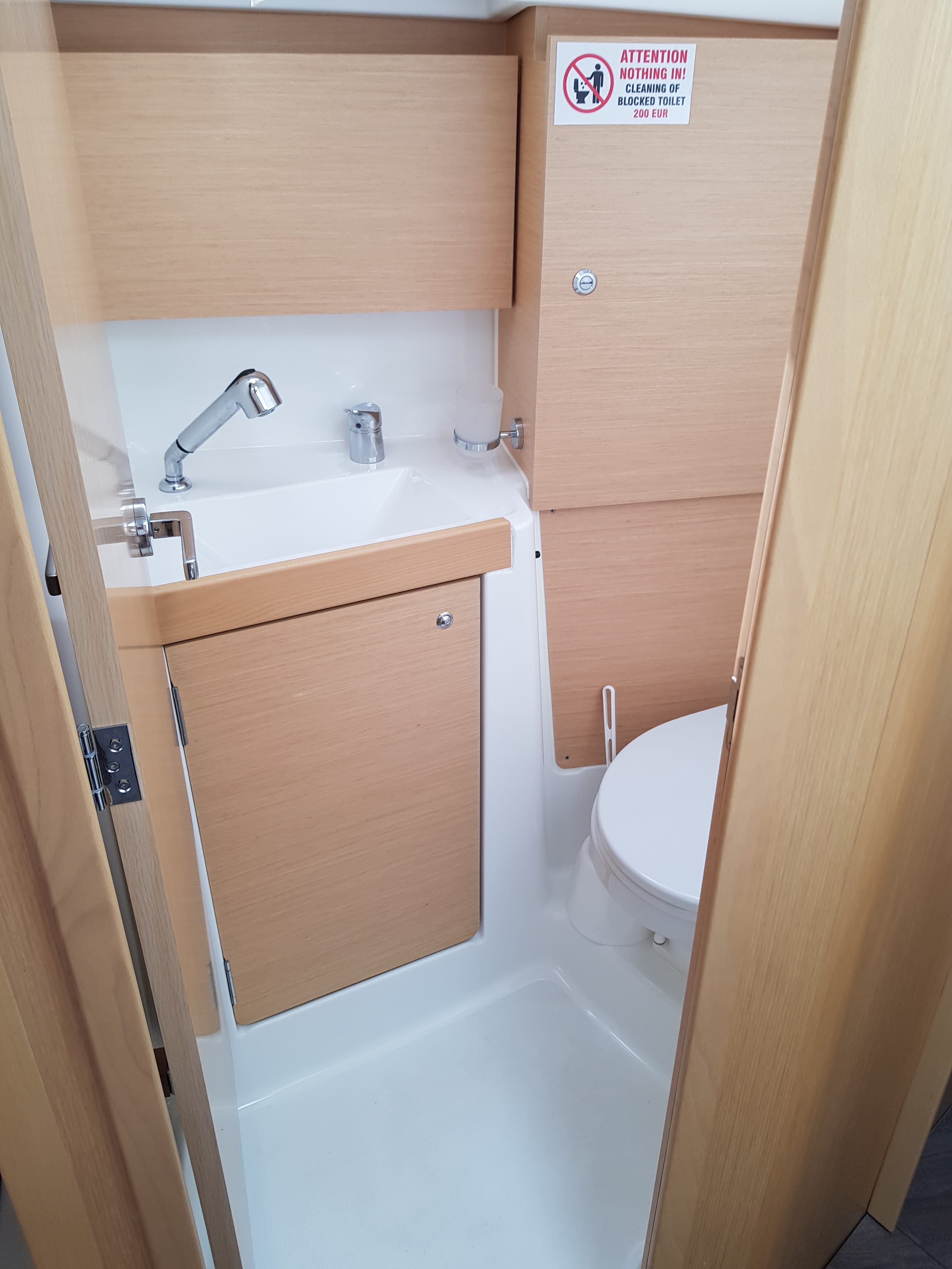 Oceanis 35.1 - photo 4