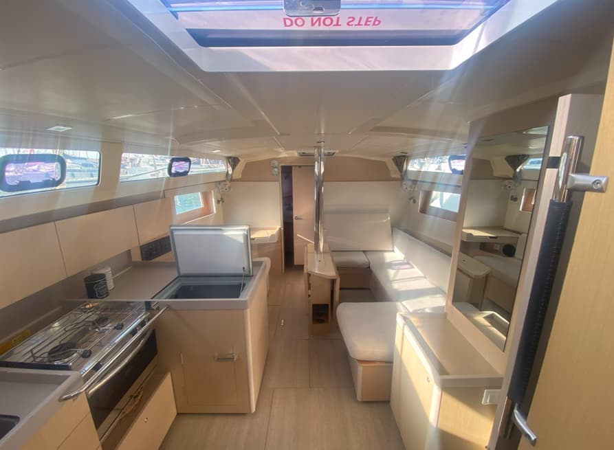 Oceanis 41.1 - photo 5