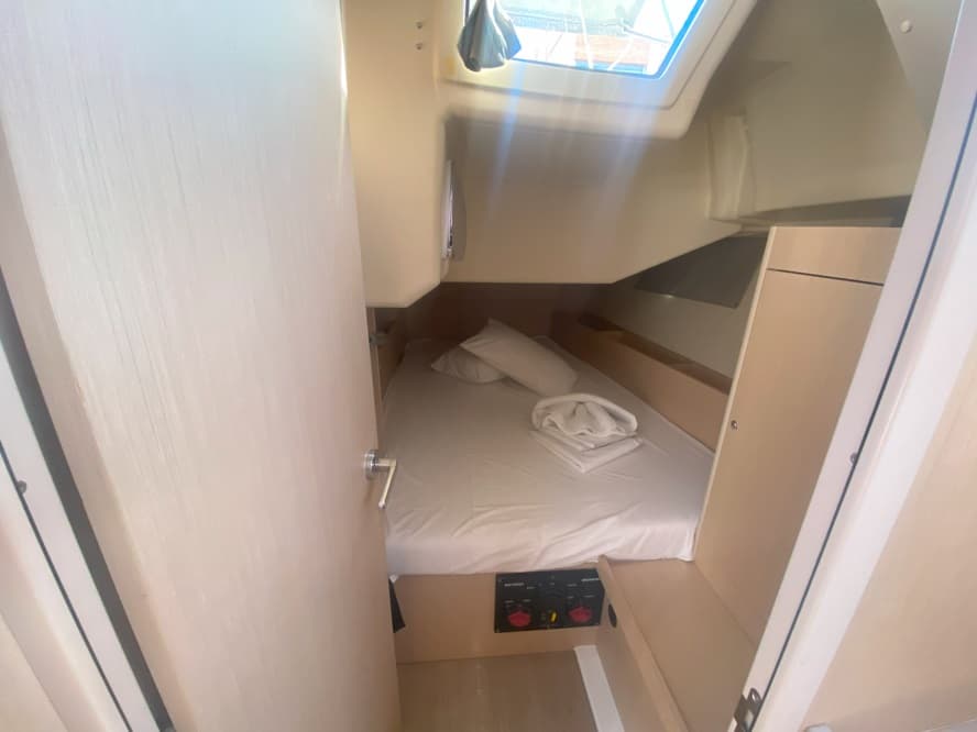 Oceanis 41.1 - photo 7