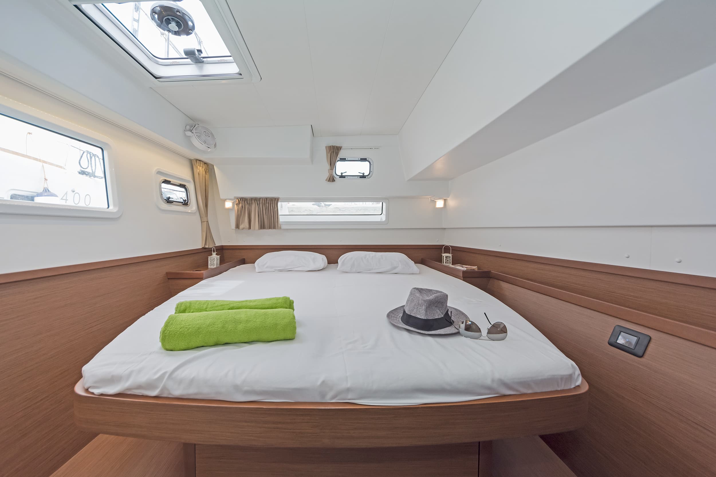 Lagoon 42 - photo 34