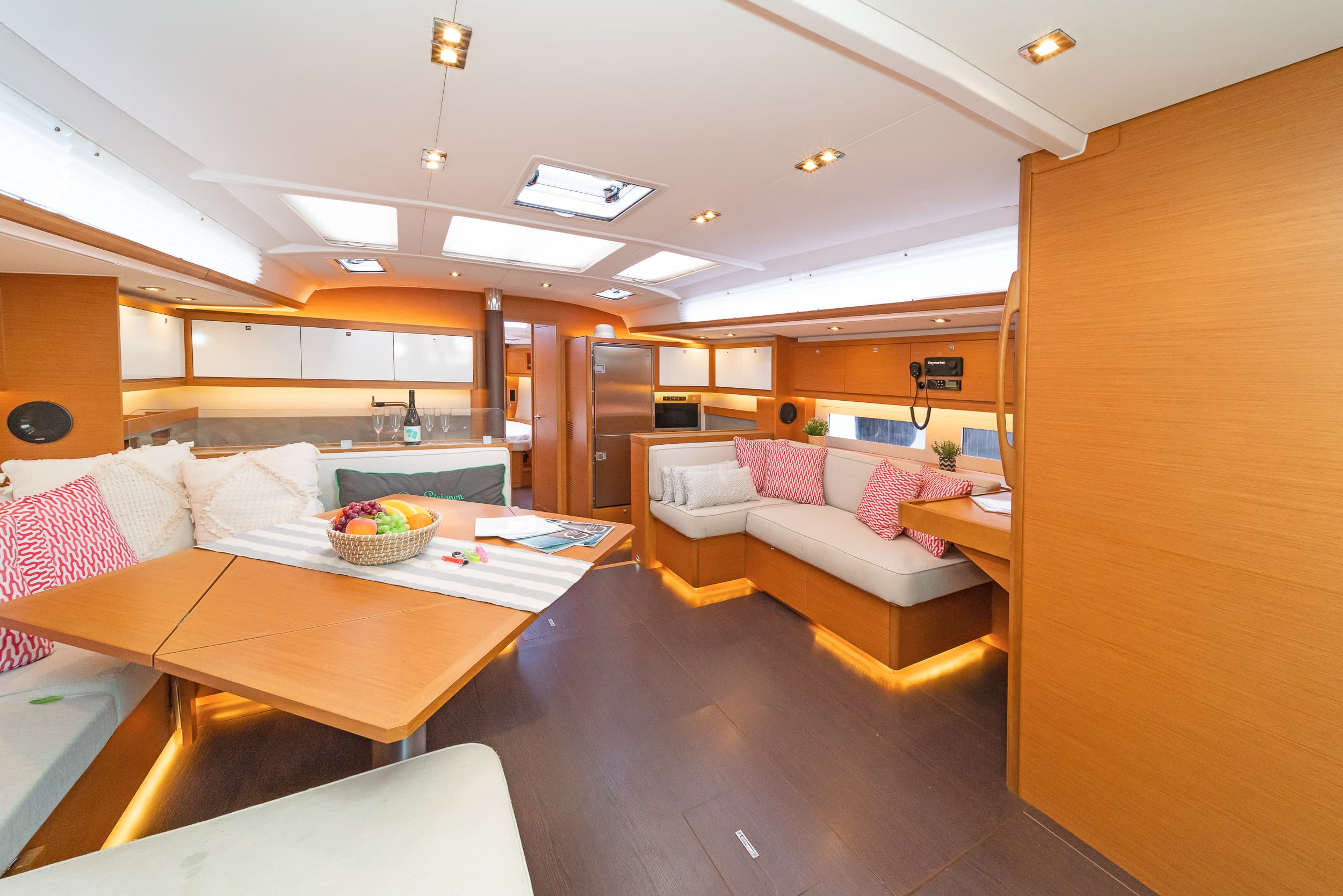 Dufour 530 - photo 10