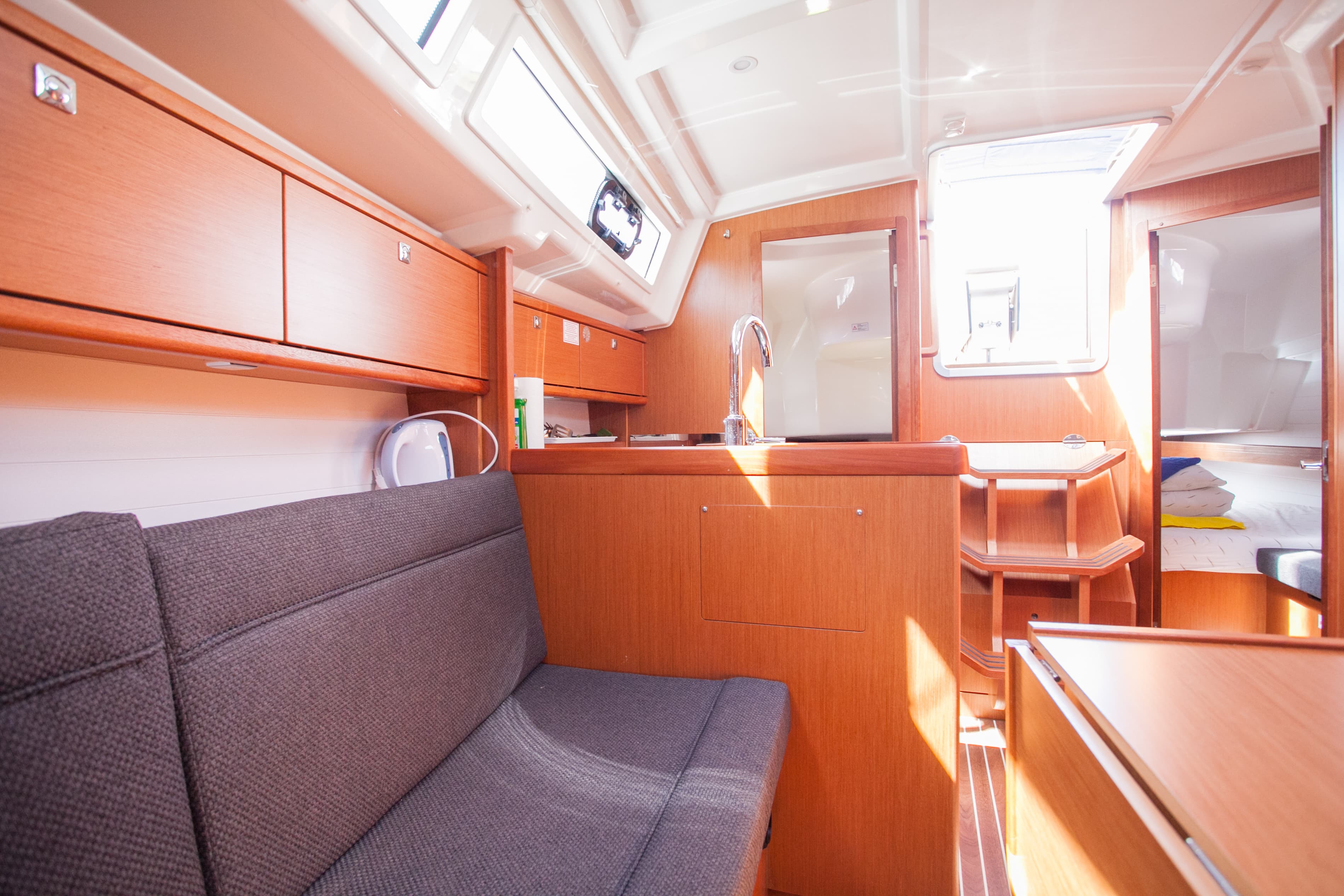 Bavaria Cruiser 34 - photo 15