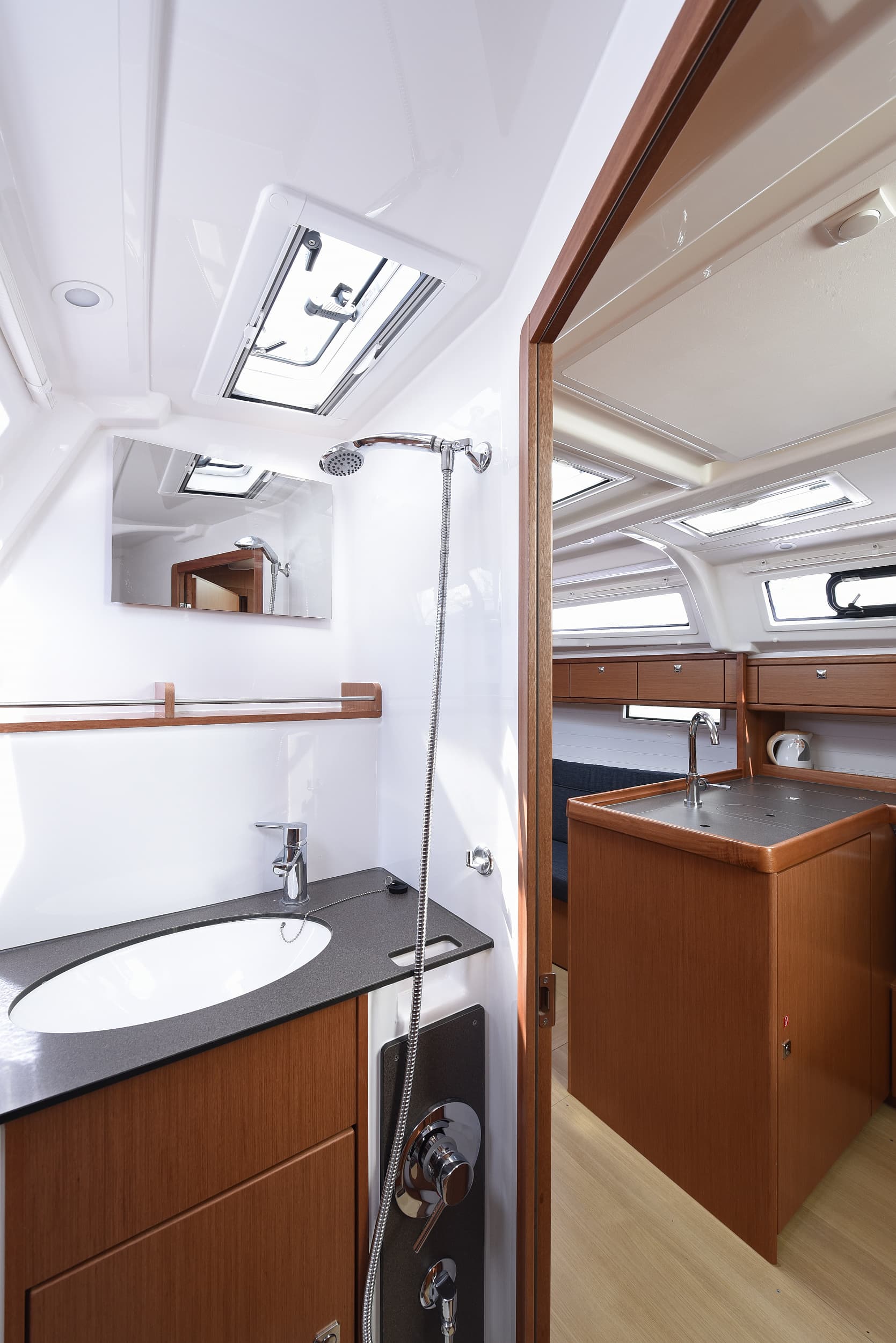 Bavaria Cruiser 37 - photo 5