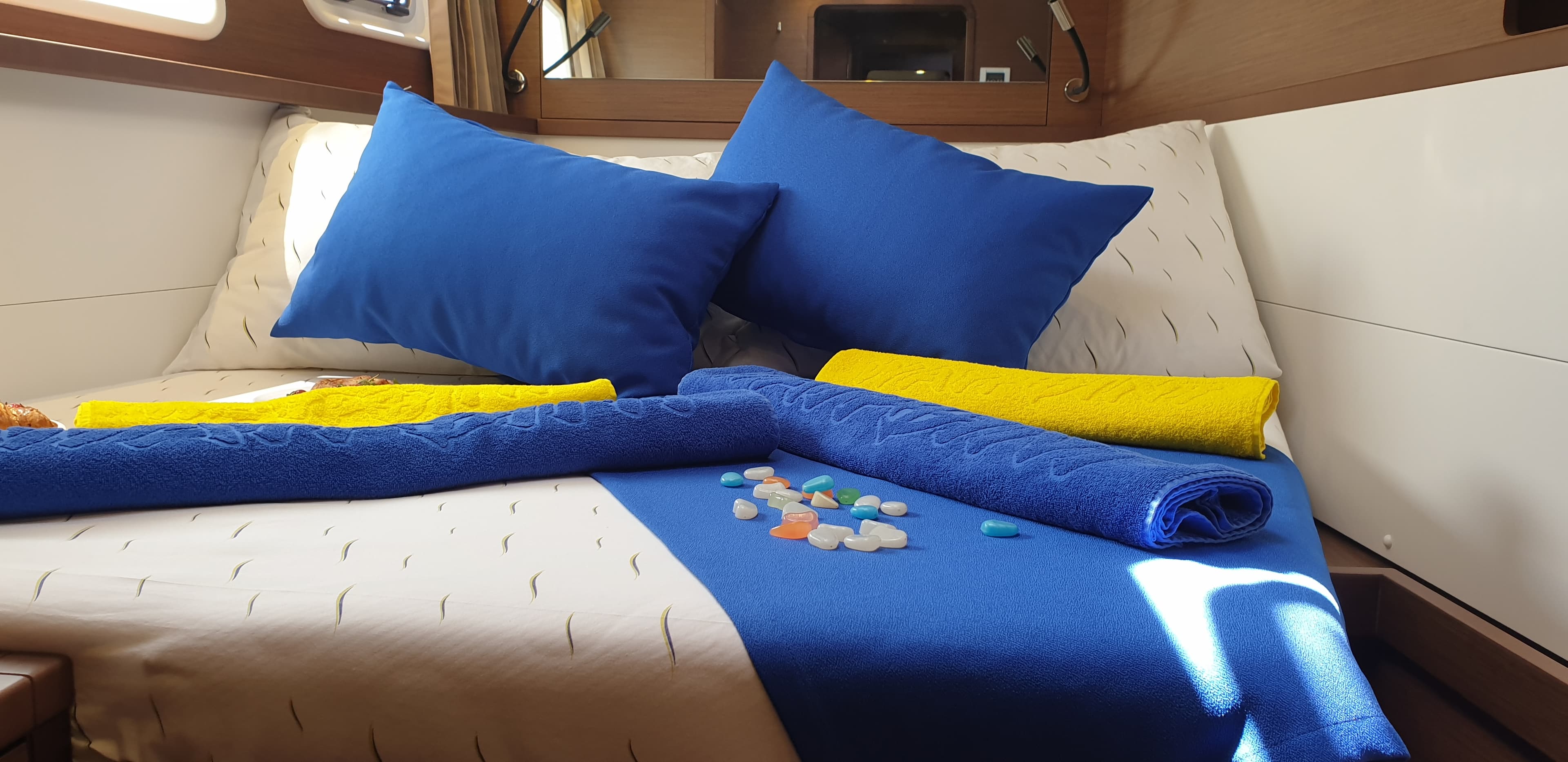 Lagoon 450 Fly - photo 16