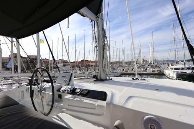 Lagoon 46  - photo 13