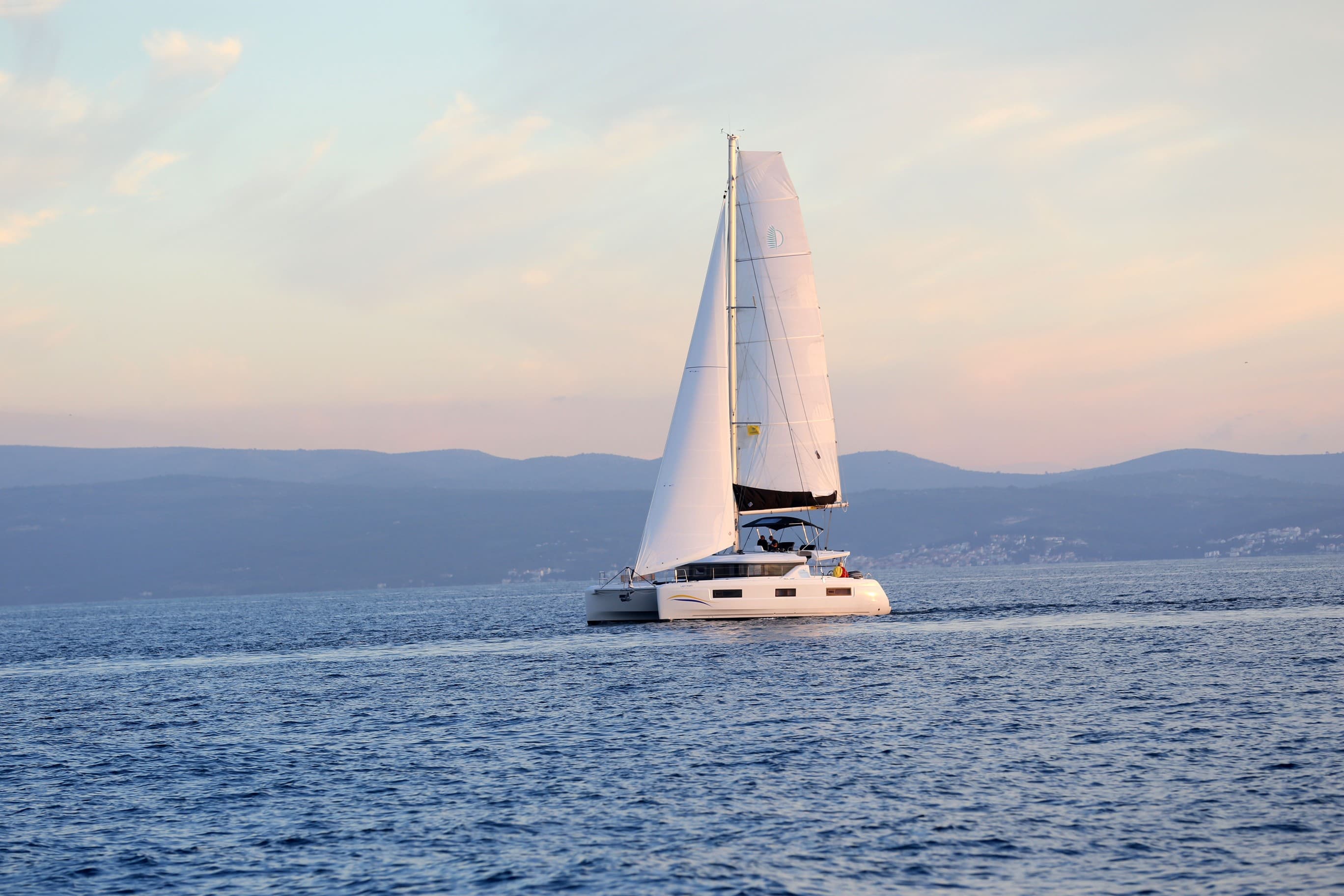 Lagoon 46  - photo 7