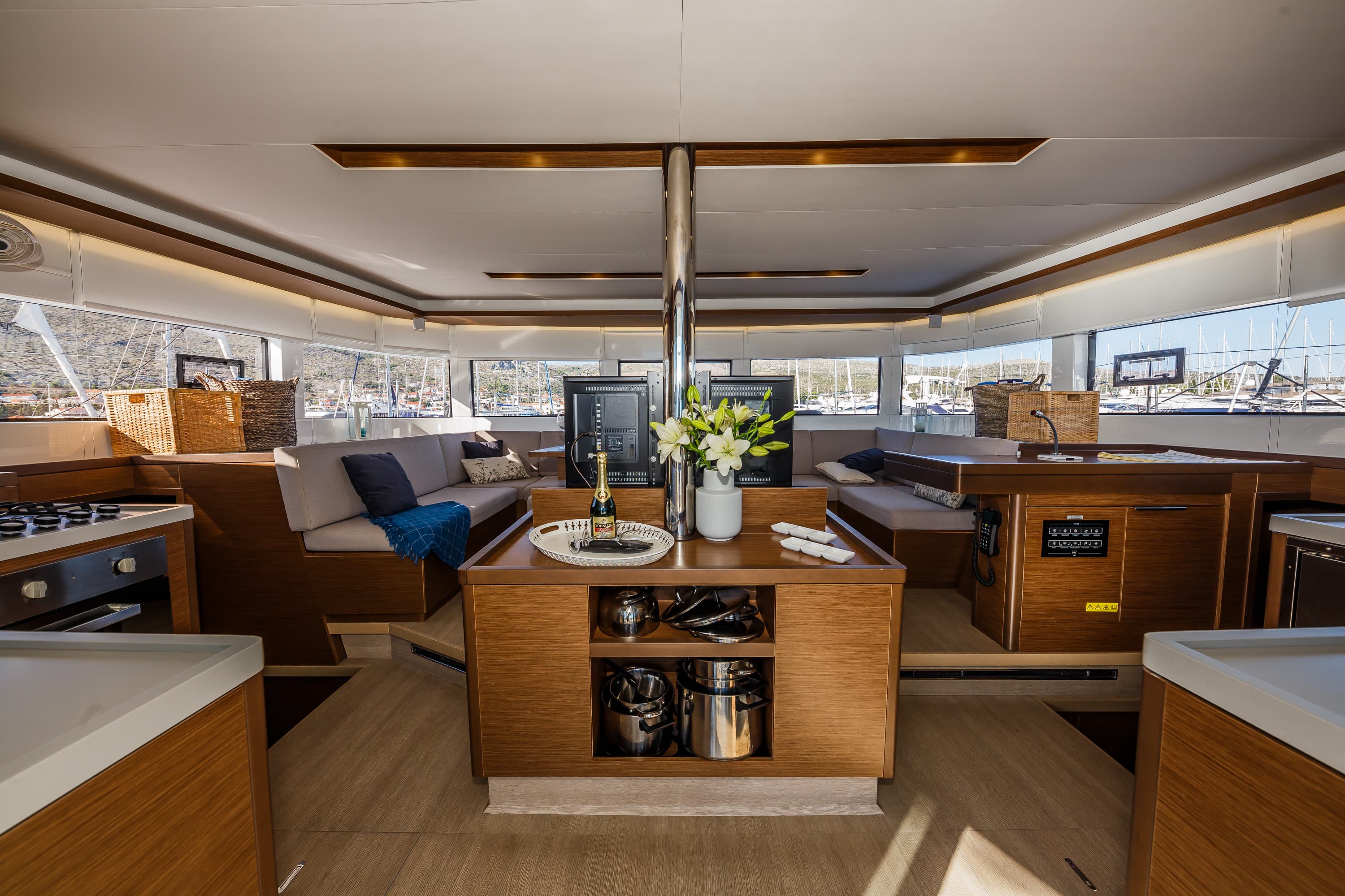 Lagoon 50 - photo 11