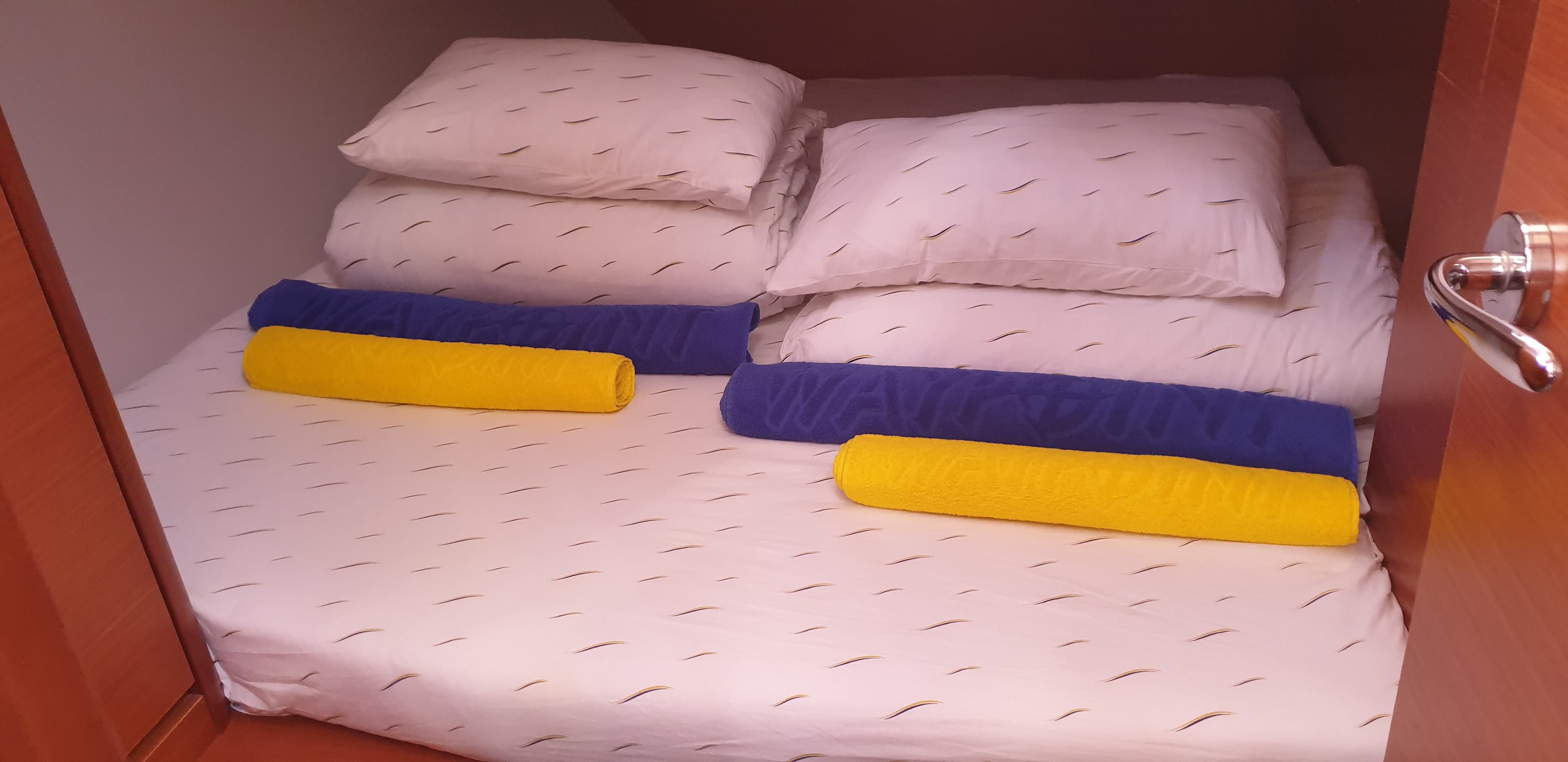 Lagoon 450 Fly - photo 8