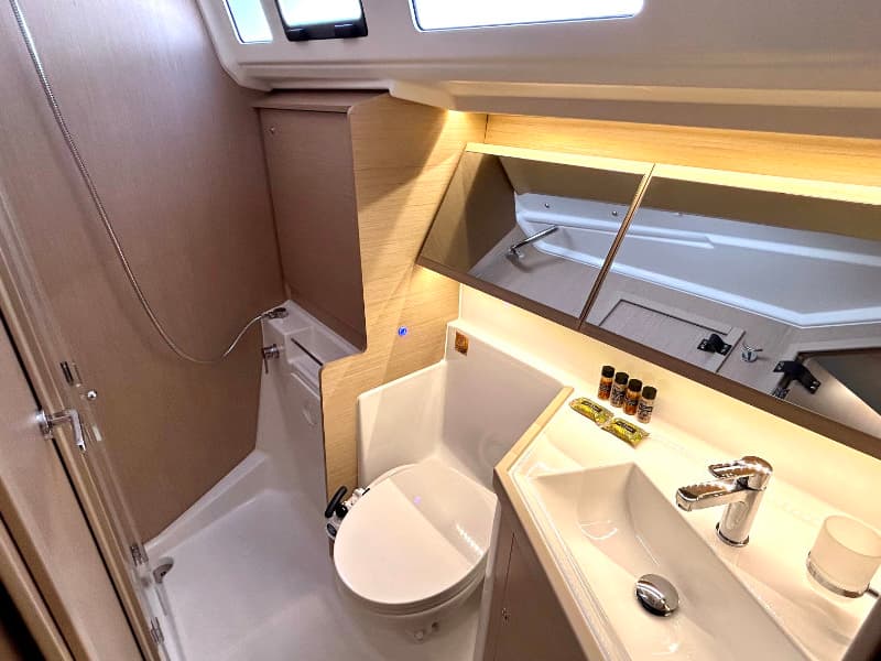 Oceanis 40.1 - photo 13