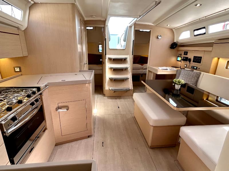 Oceanis 40.1 - photo 9