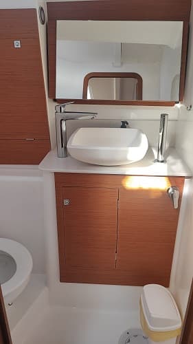 Dufour 390 - photo 24