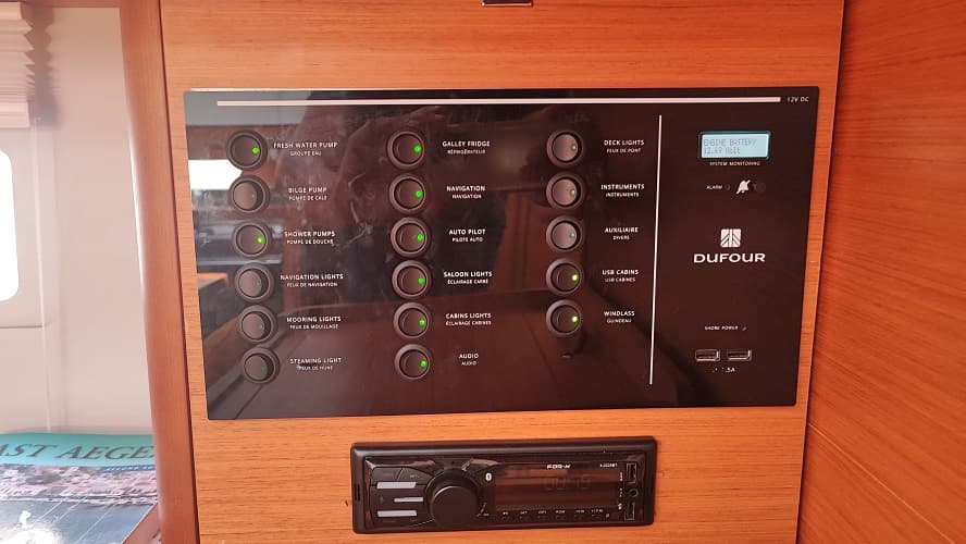 Dufour 390 - photo 17