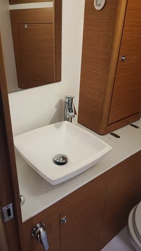 Dufour 390 - photo 9