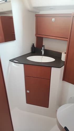 Bavaria 51 Cruiser - photo 11