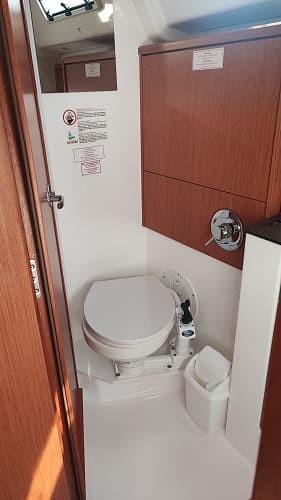 Bavaria 51 Cruiser - photo 5