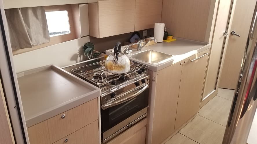 Oceanis 38.1 - photo 20