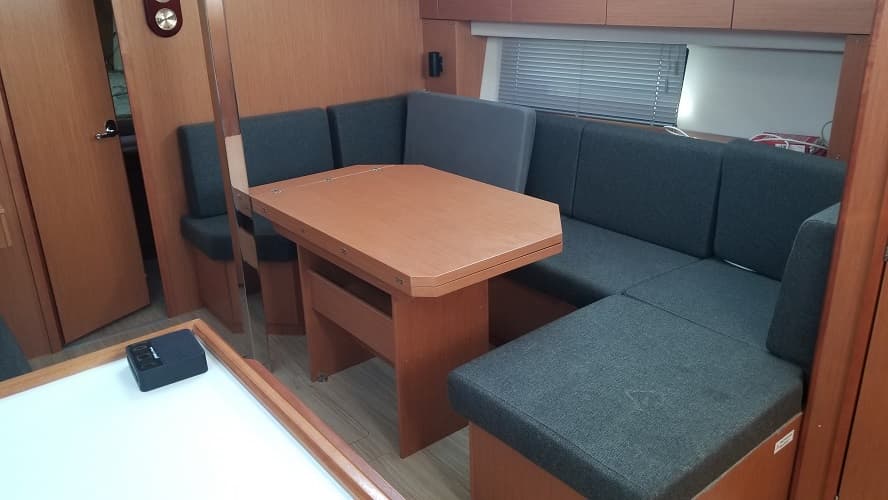 Bavaria C42 - photo 16