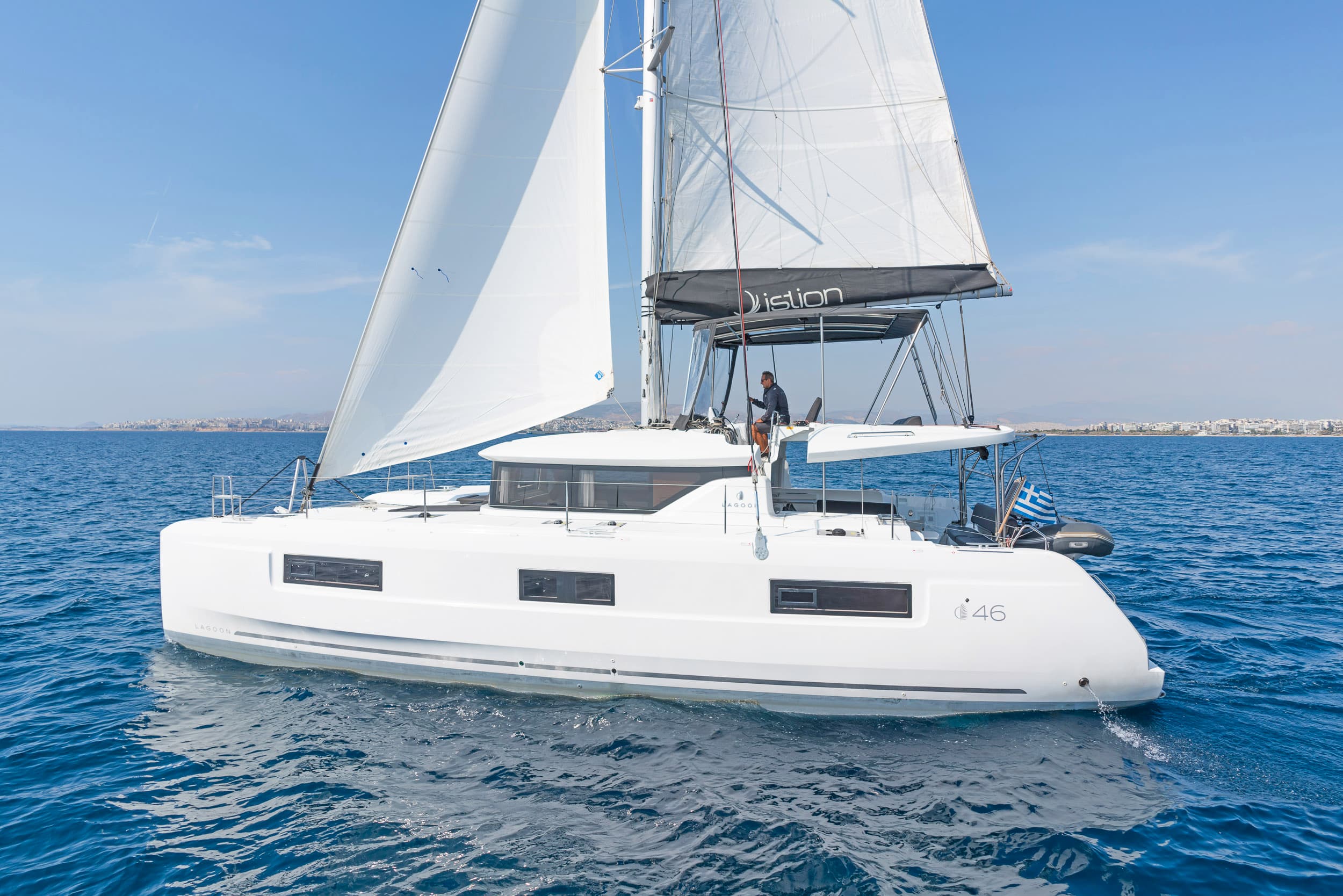 Lagoon 46  - photo 12