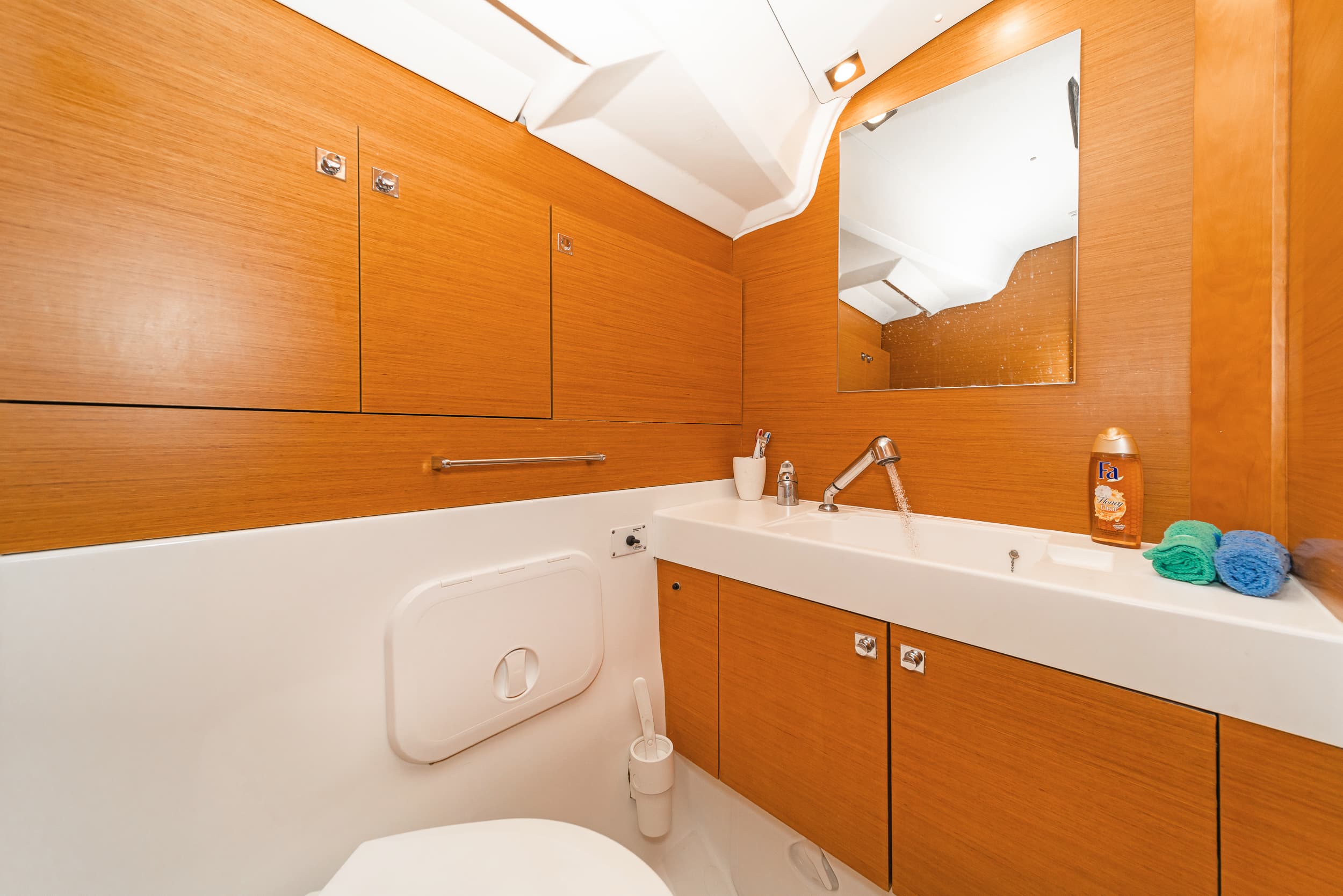 Sun Odyssey 519 - photo 11