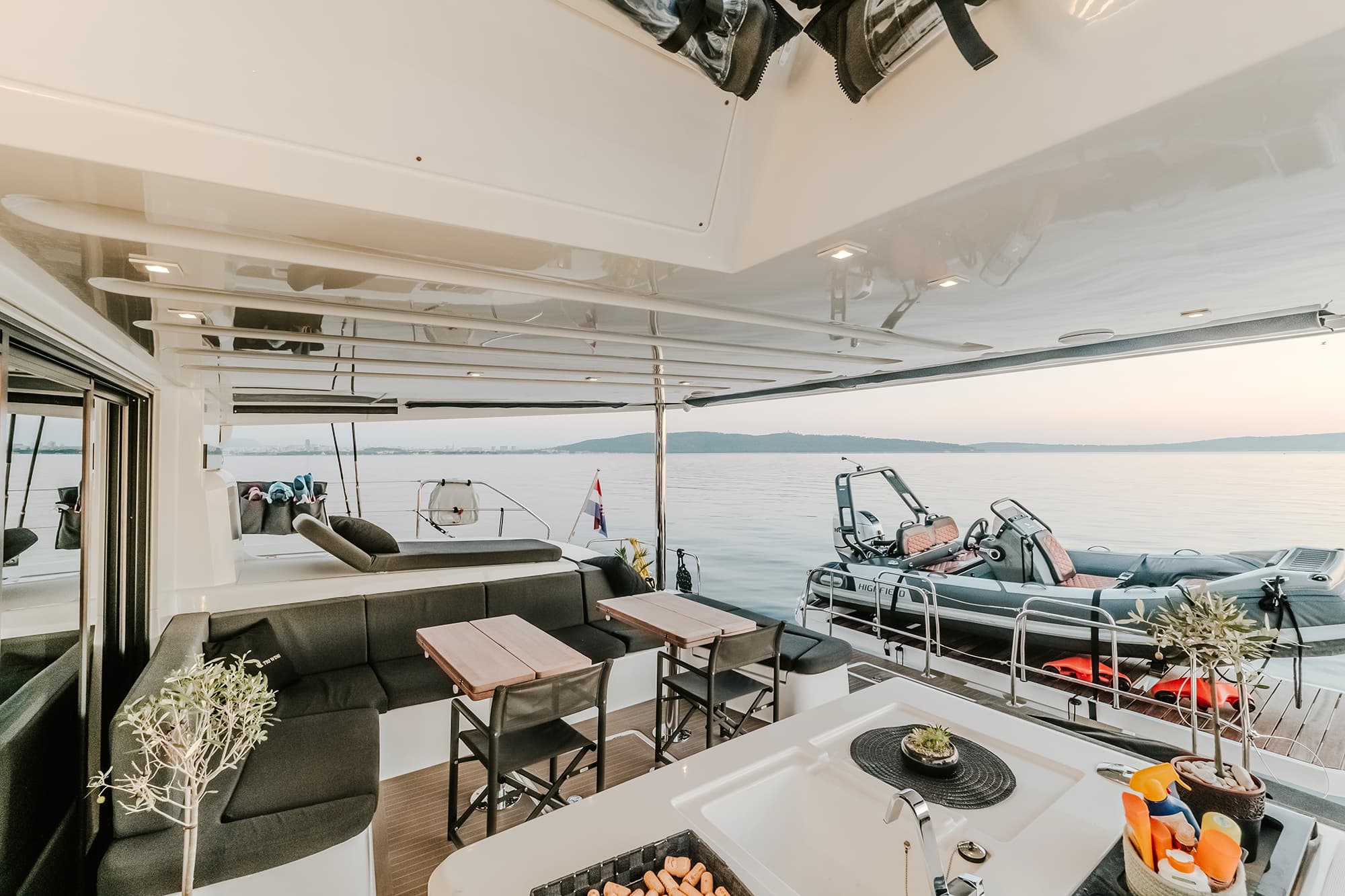 Lagoon 55 - photo 16