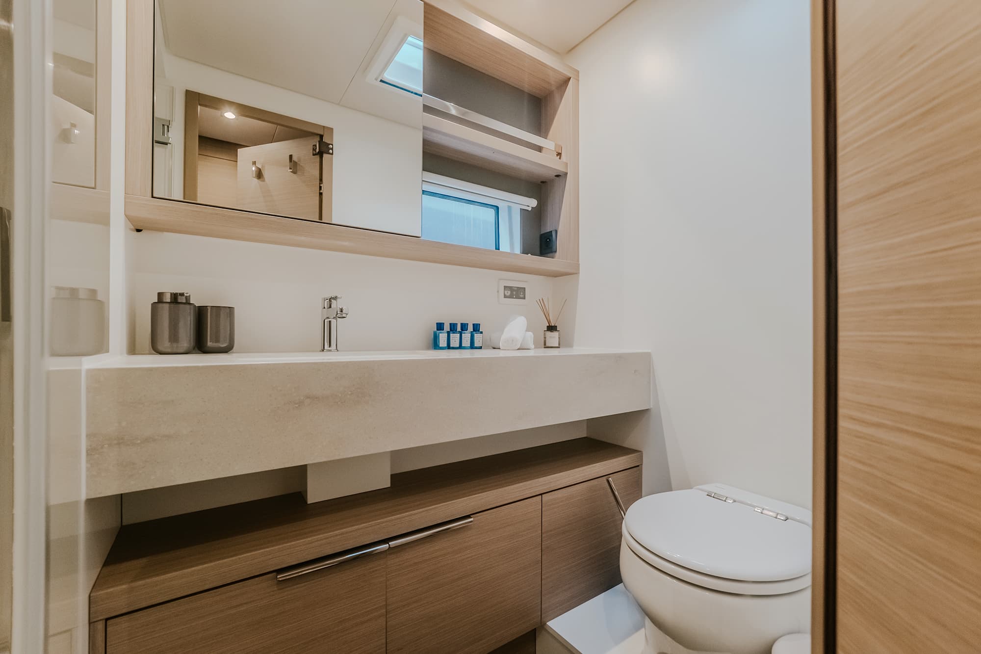 Lagoon 55 - photo 13