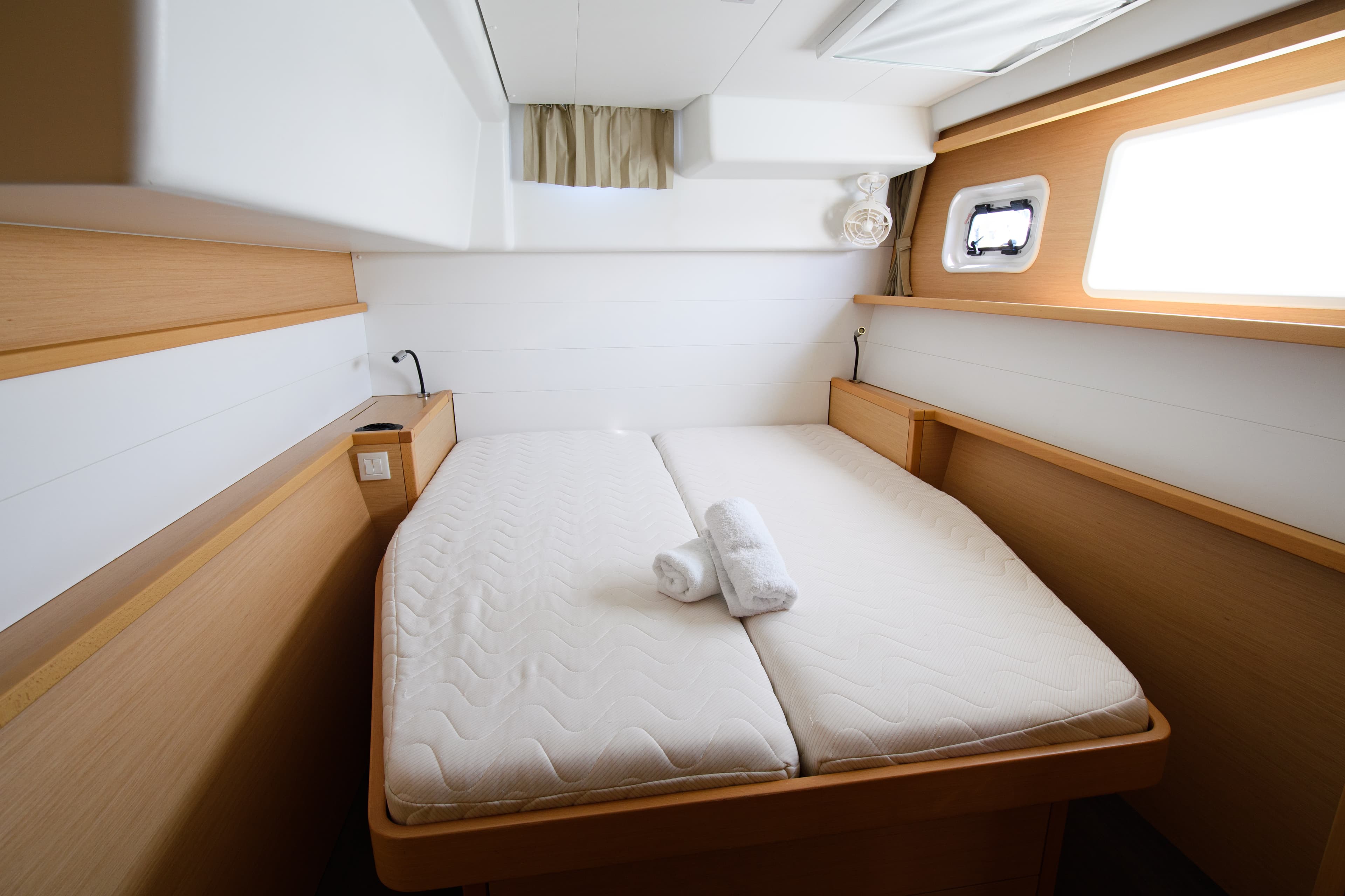 Lagoon 450 Fly - photo 19