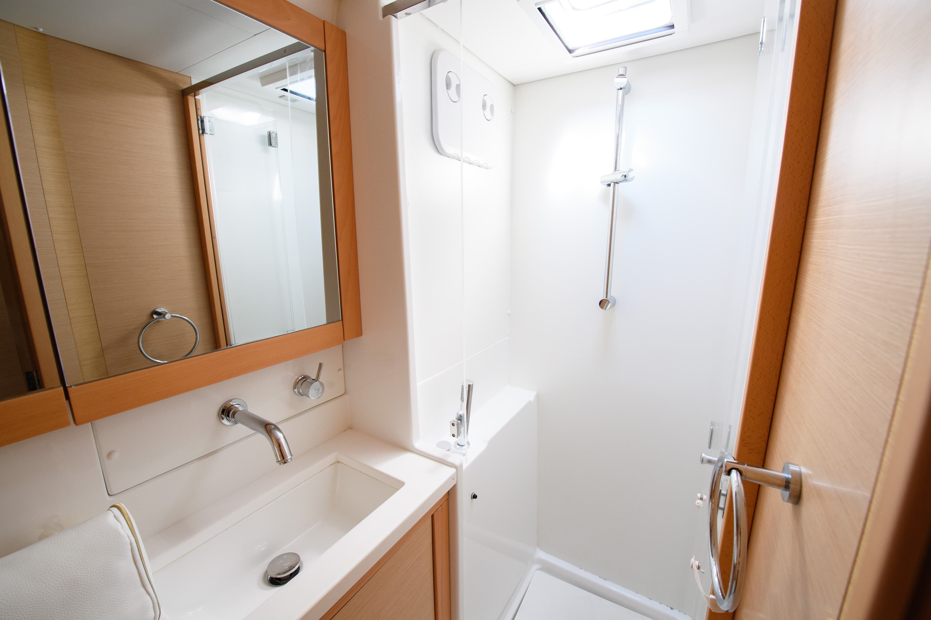 Lagoon 450 Fly - photo 22