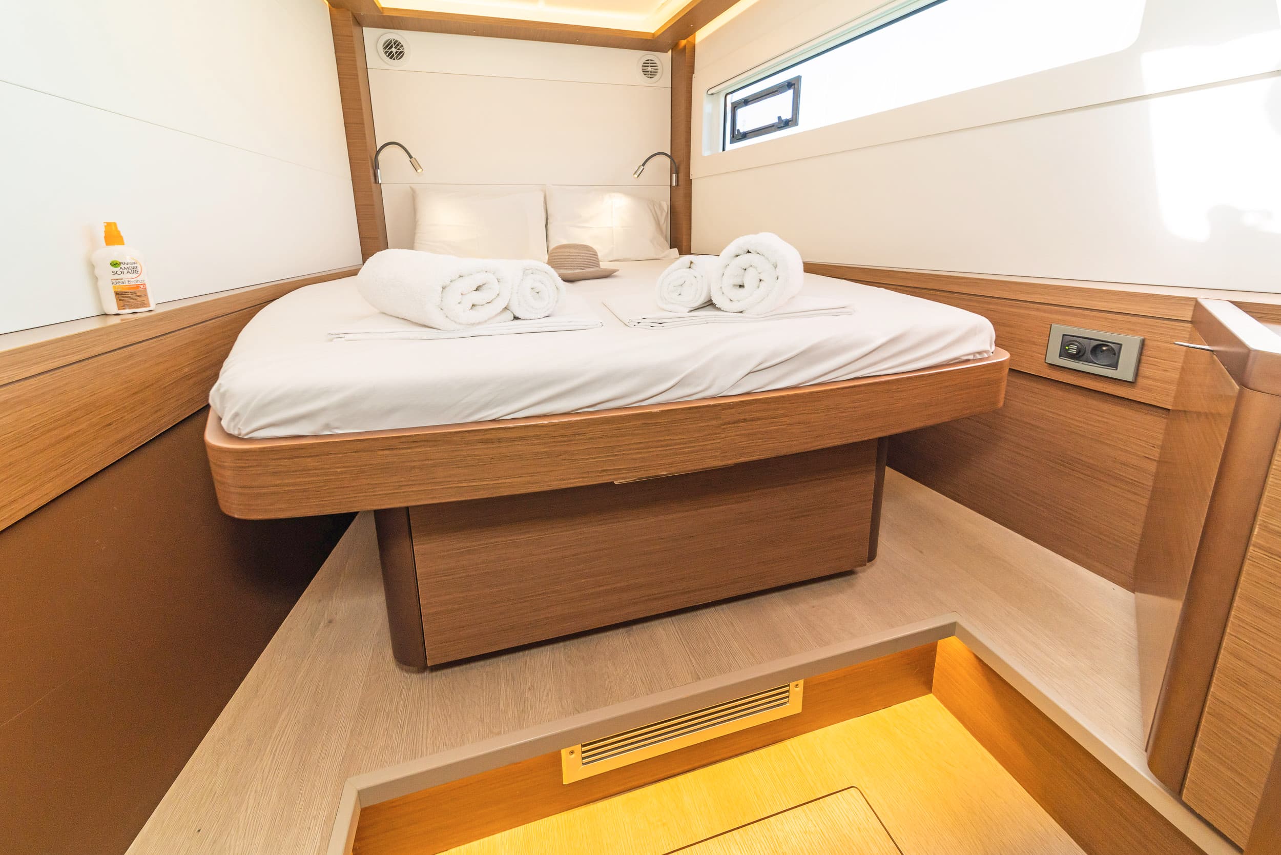 Lagoon 46  - photo 21