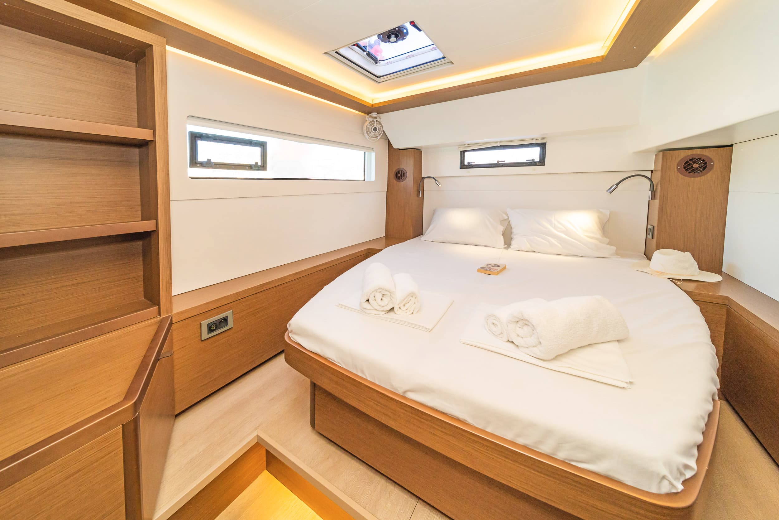 Lagoon 46  - photo 30