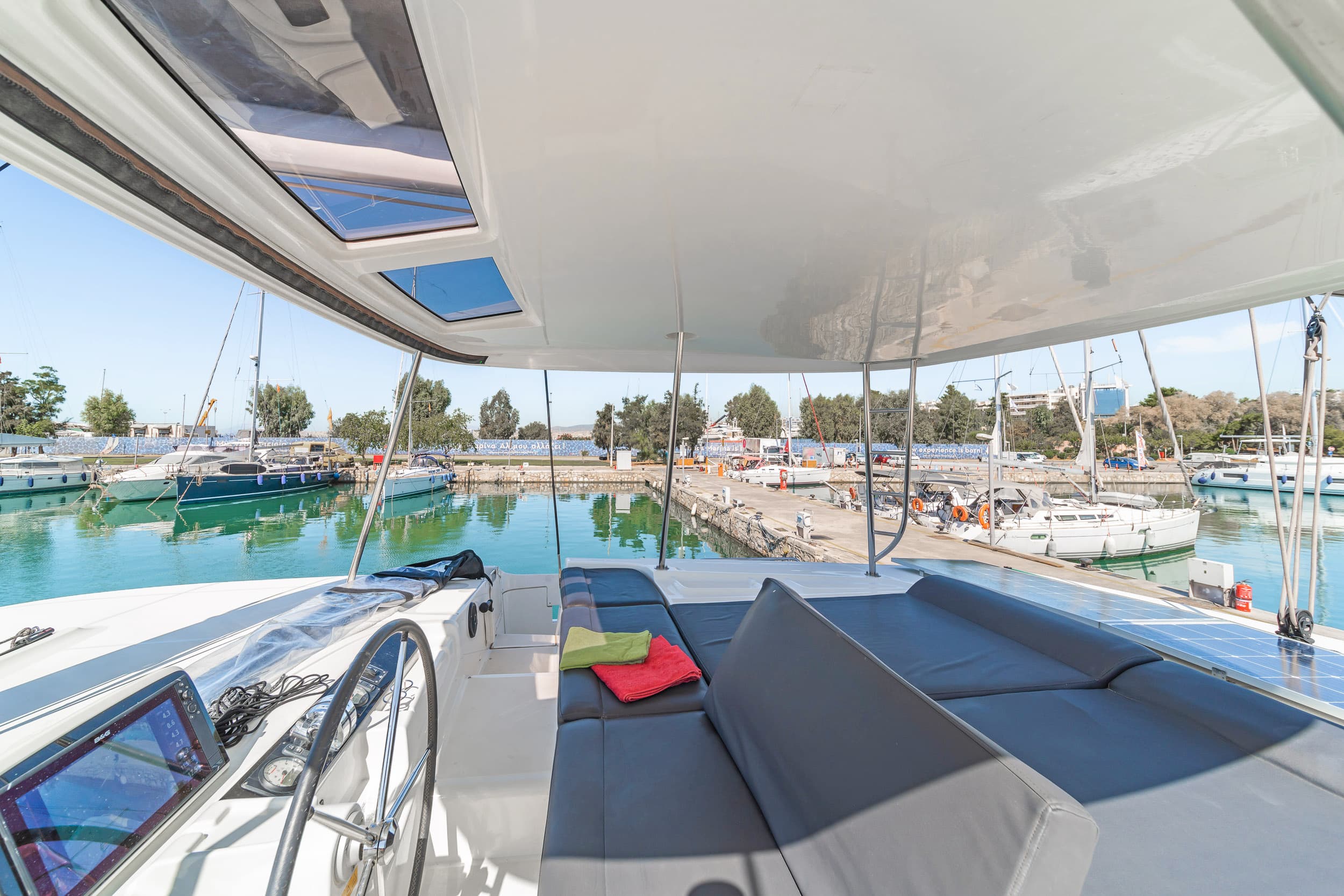 Lagoon 46  - photo 10