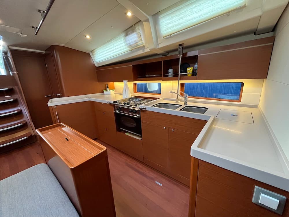 Oceanis 46.1 - photo 9