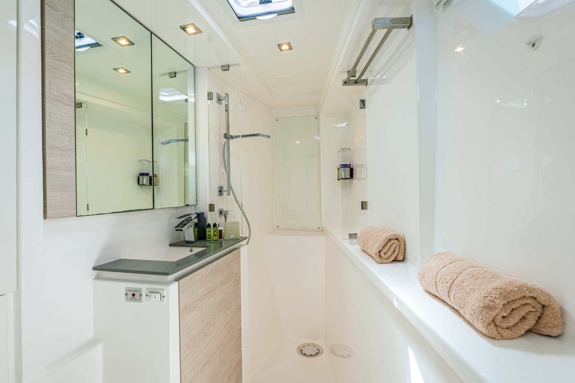 Leopard 50 - photo 21