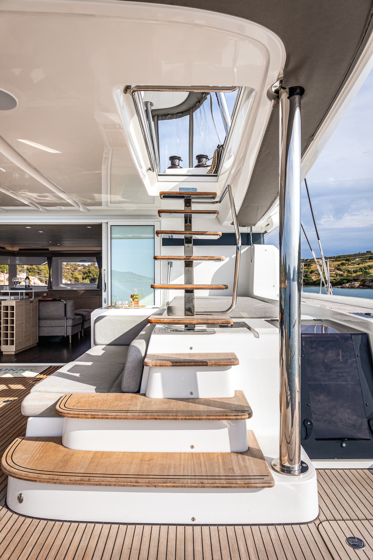 Lagoon 60 - photo 12