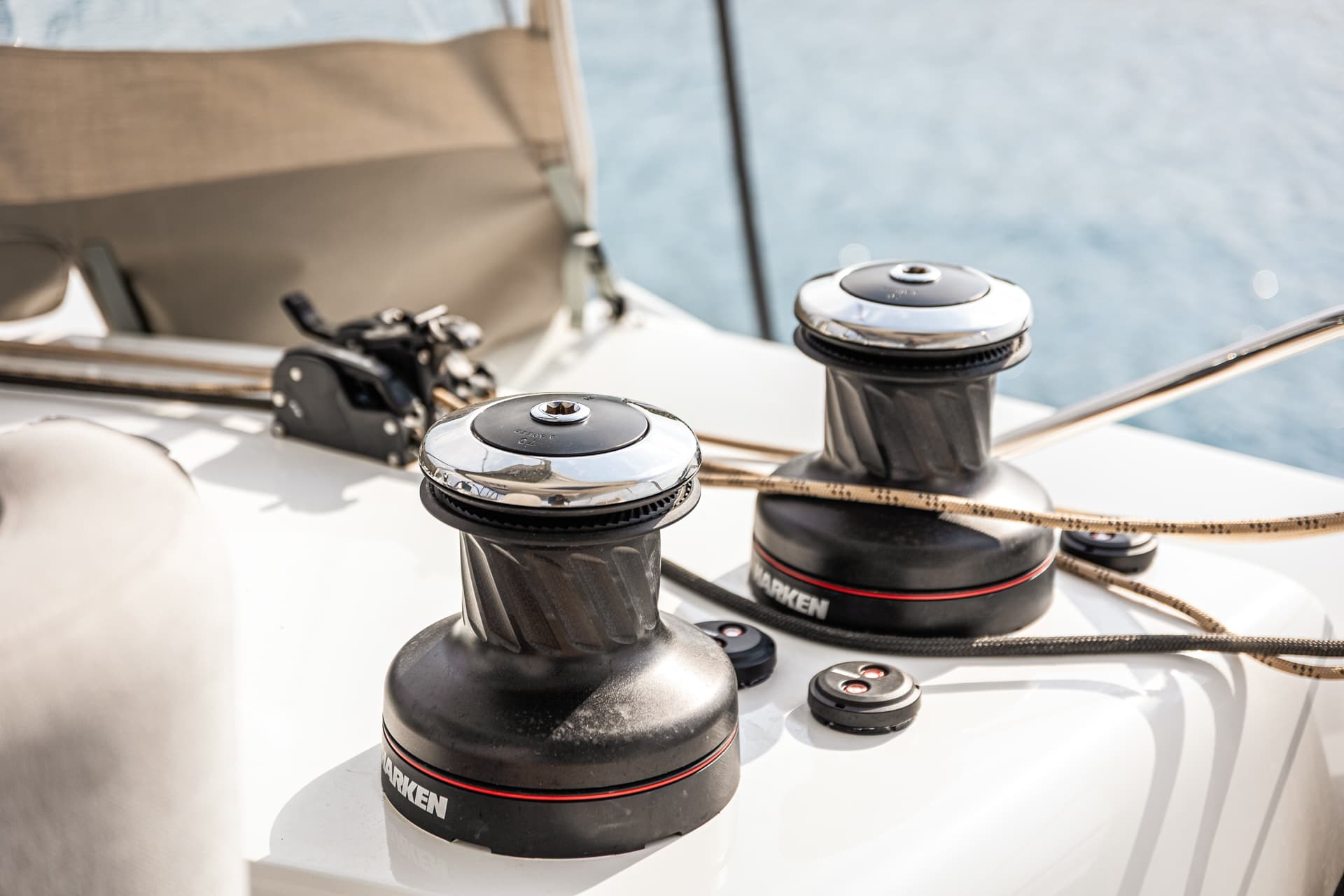 Lagoon 60 - photo 11