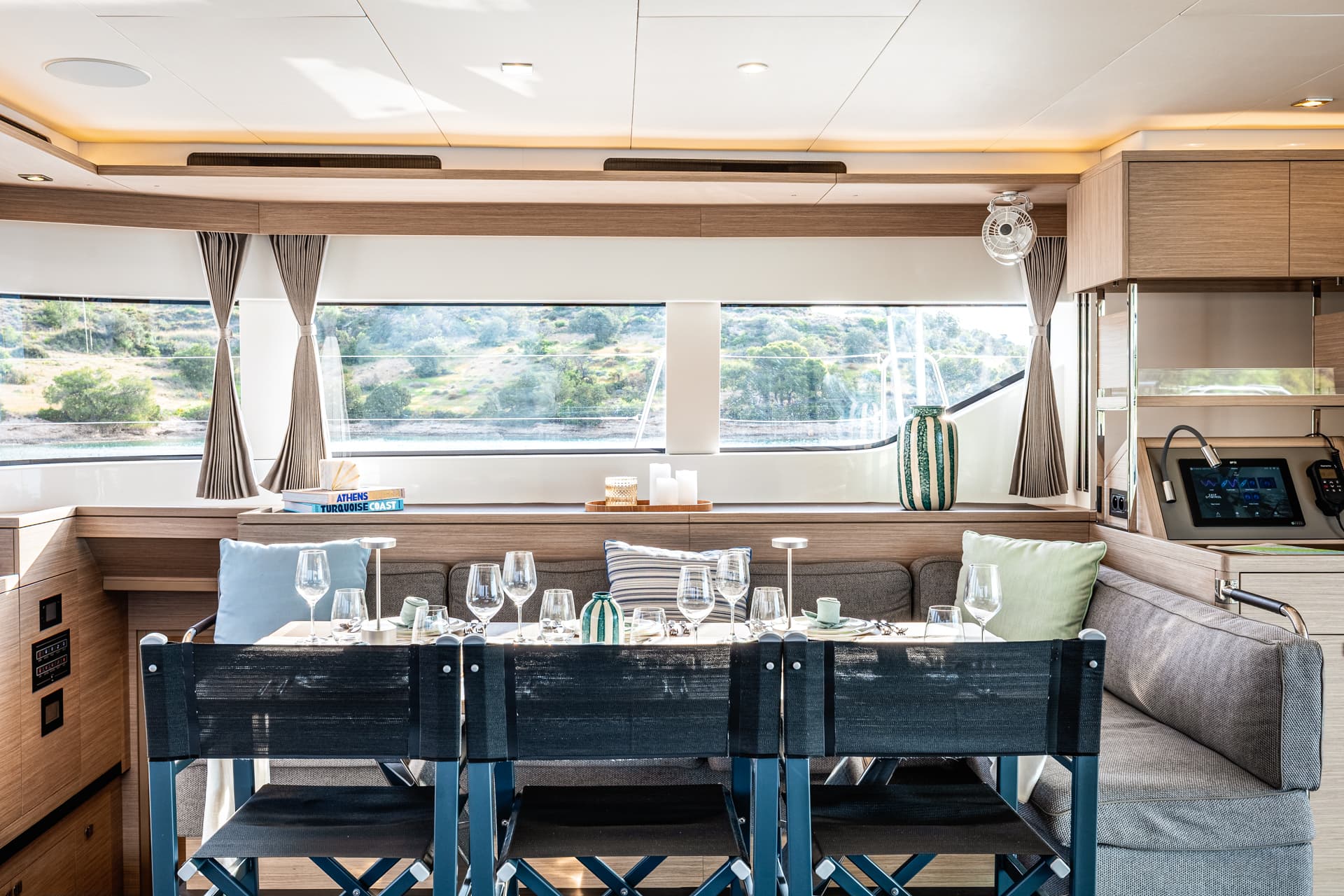 Lagoon 60 - photo 23