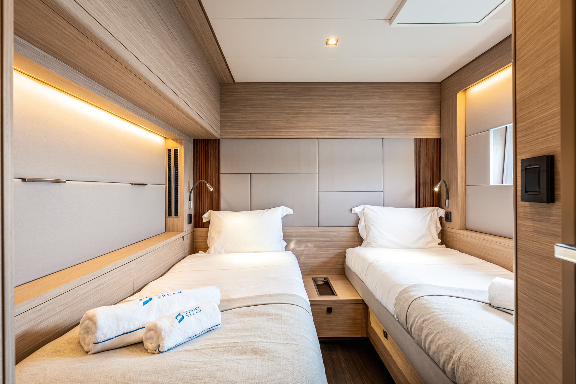 Lagoon 60 - photo 36