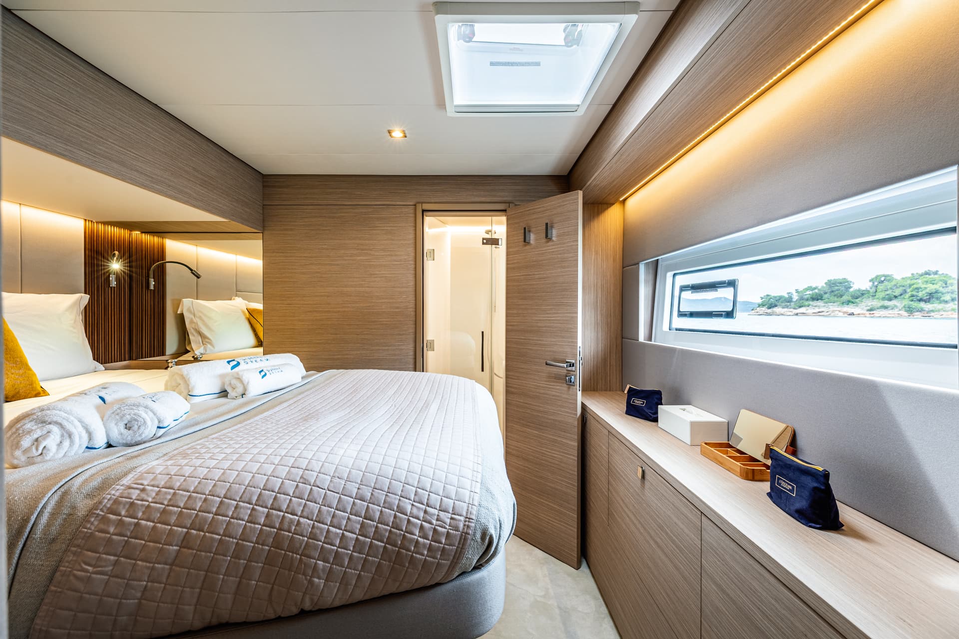 Lagoon 60 - photo 10