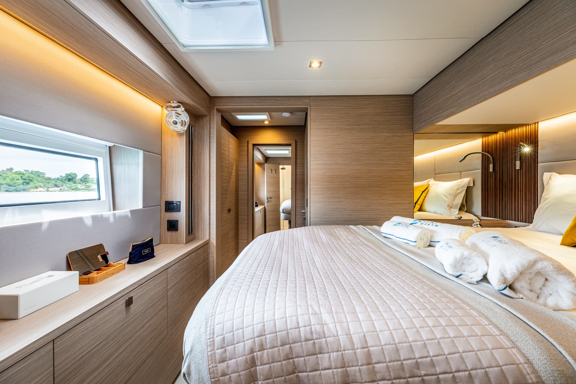 Lagoon 60 - photo 25