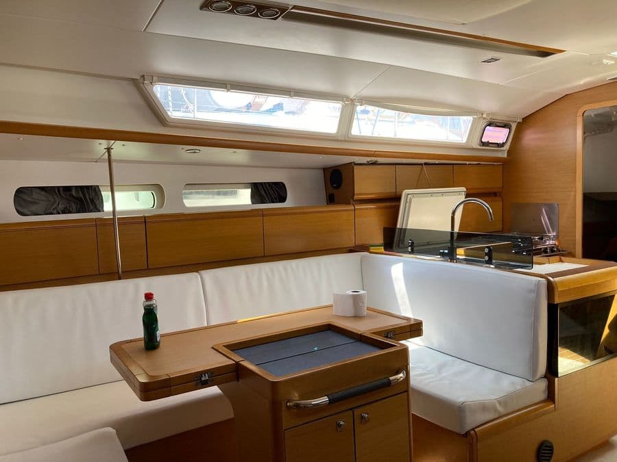 Sun Odyssey 49 - photo 4