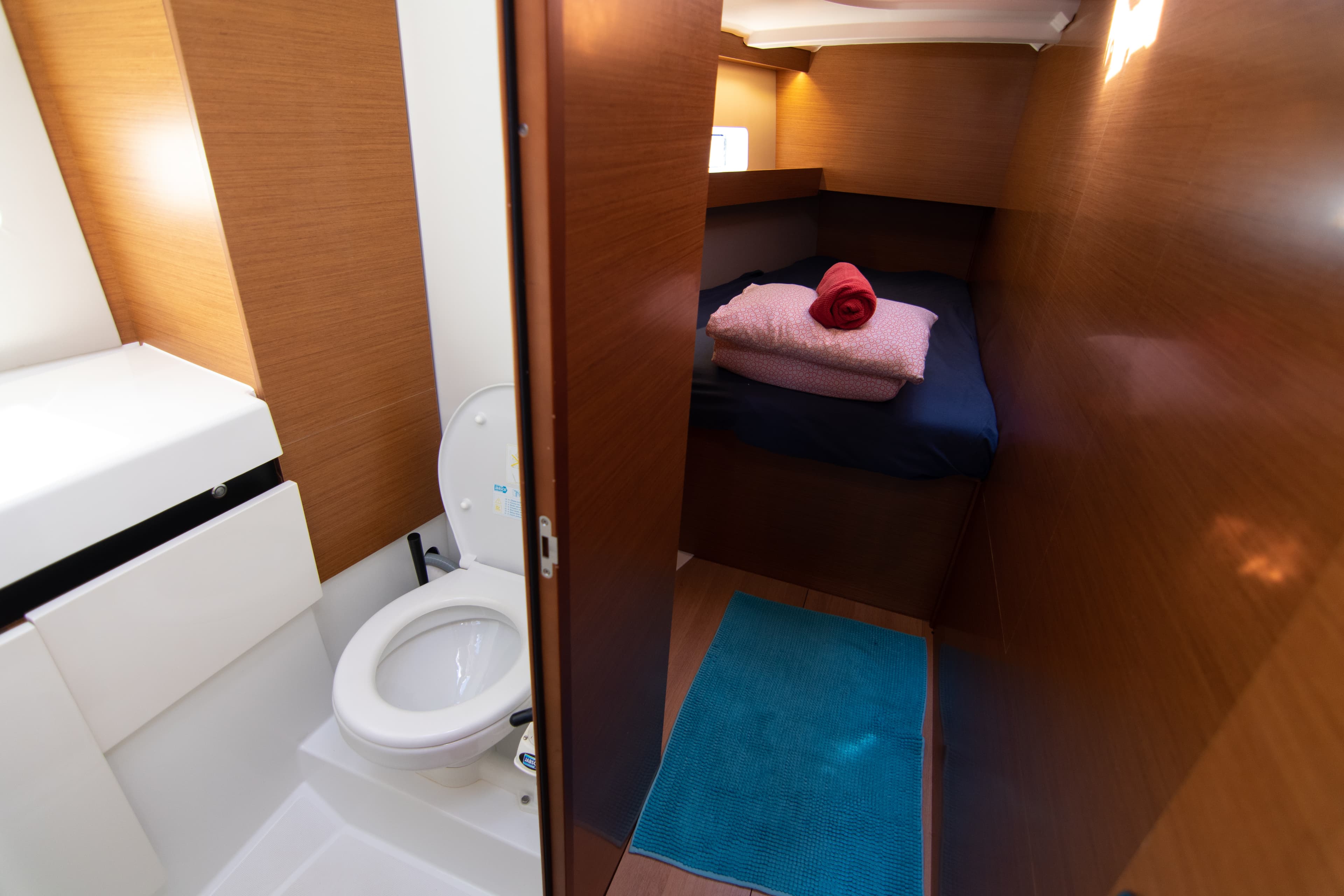 Sun Odyssey 490 - photo 4